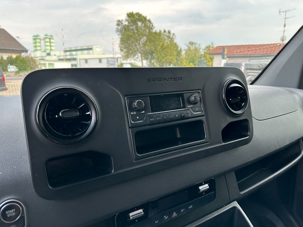 Mercedes-Benz eSprinter 2022
