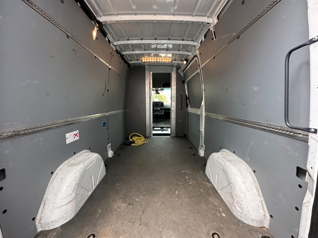 Mercedes-Benz eSprinter 2022