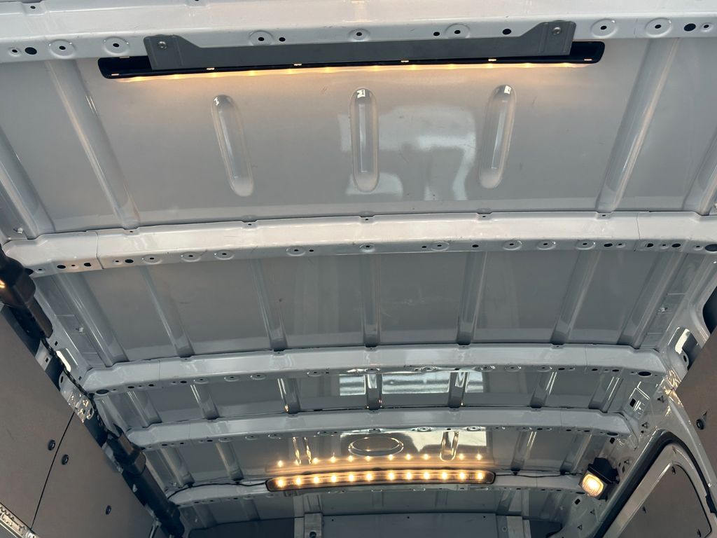 Mercedes-Benz eSprinter 2022