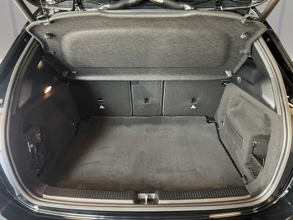 Mercedes-Benz B 220 2024