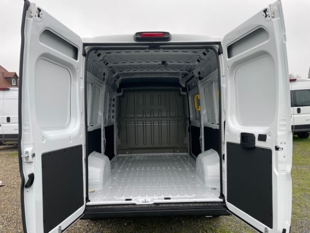 Opel Movano 2025