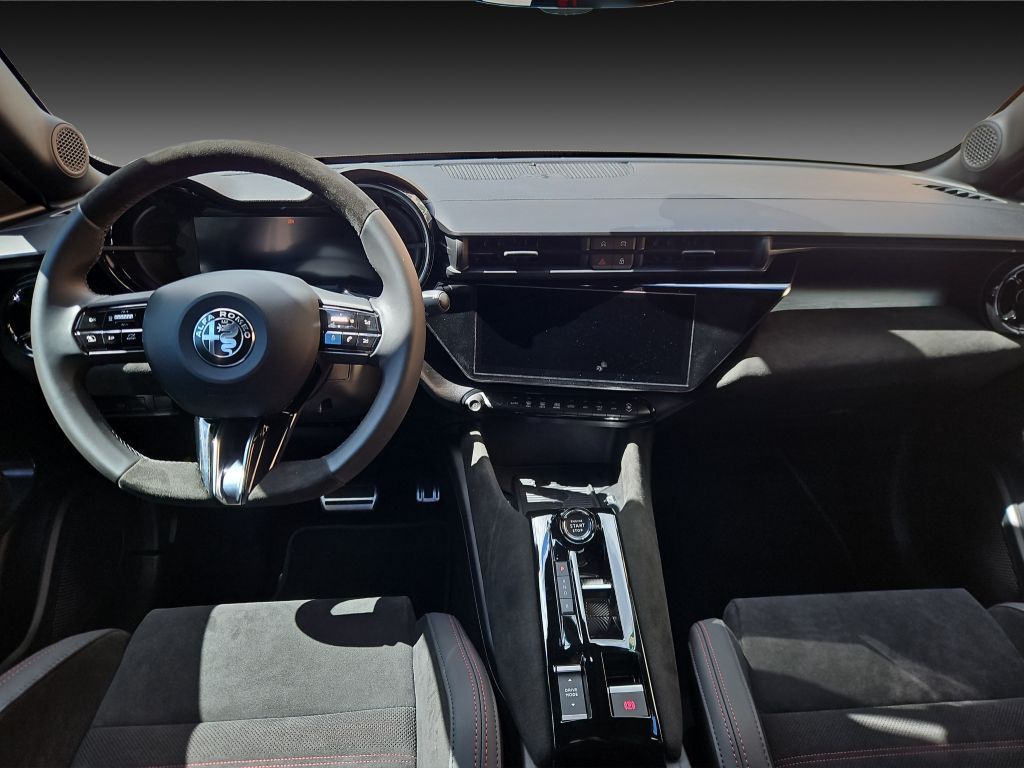 Alfa Romeo Junior 2025