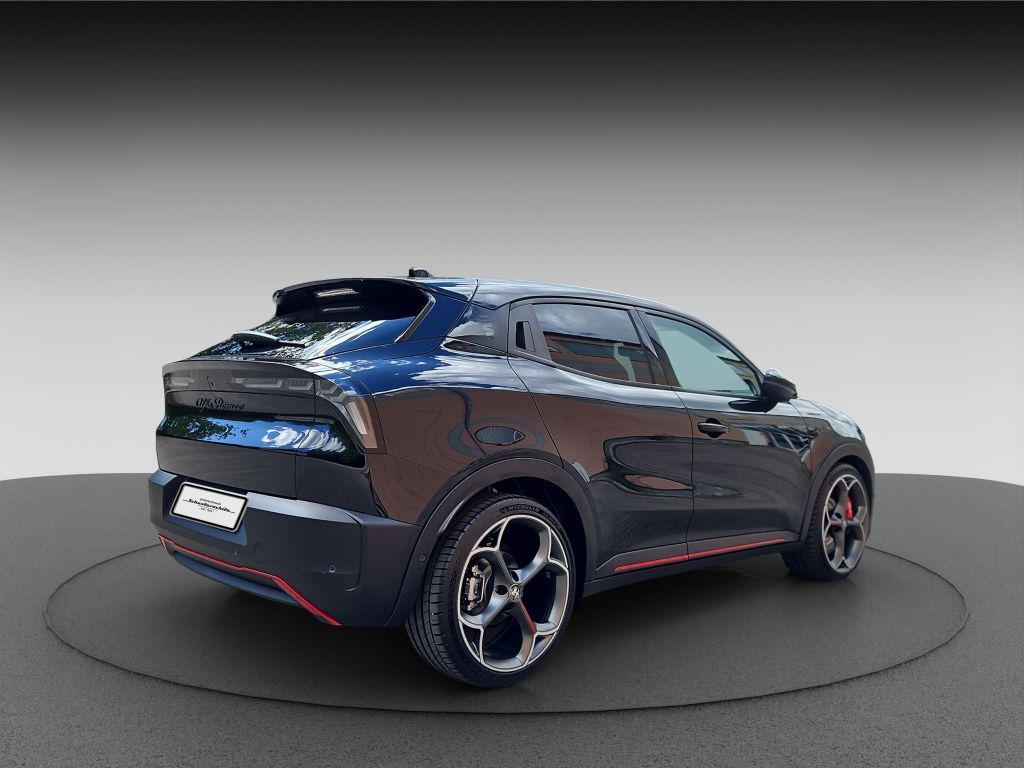 Alfa Romeo Junior 2025