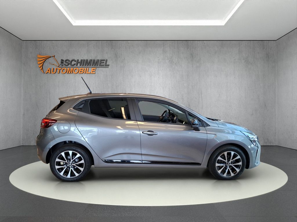 Mitsubishi Colt 2025