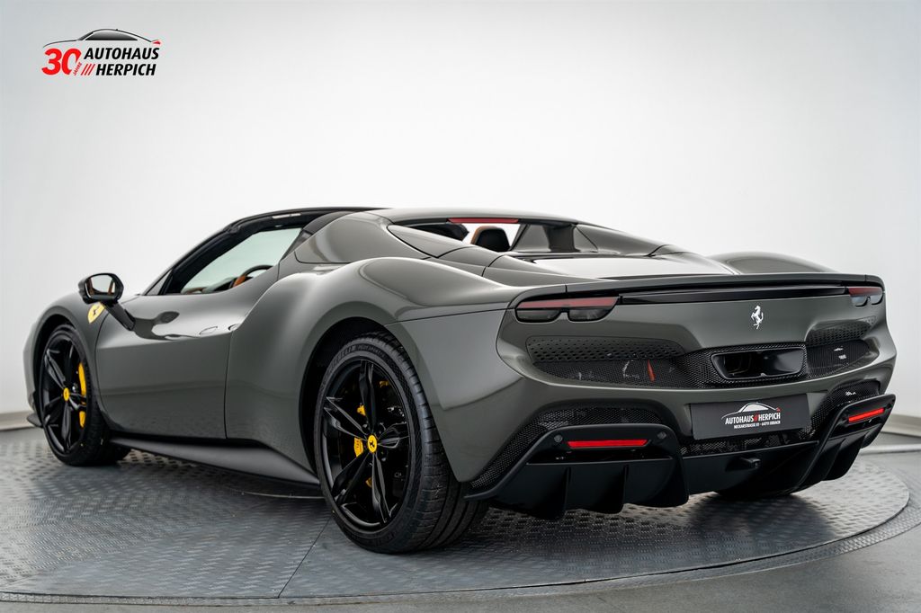 Ferrari 296 GTS 2025