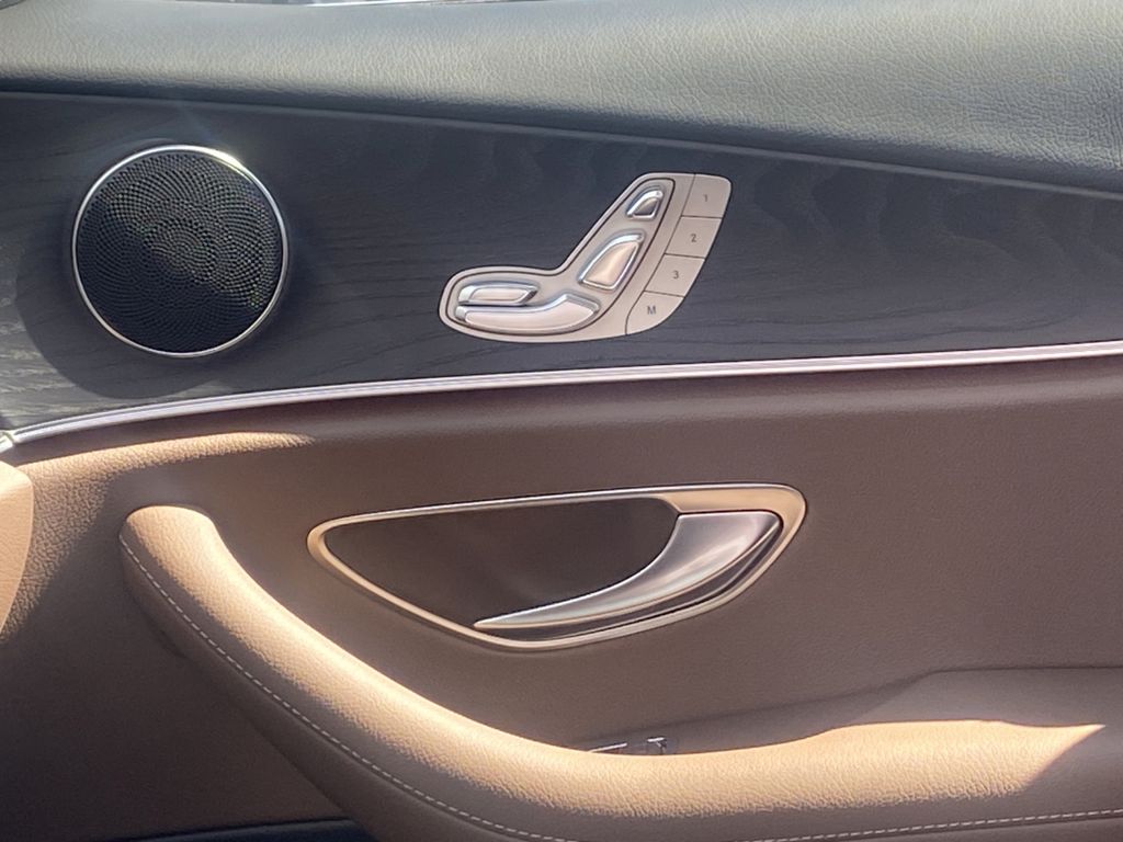 Mercedes-Benz E 200 2021