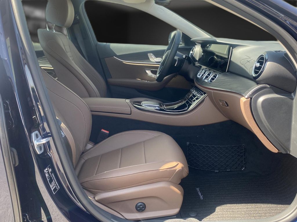 Mercedes-Benz E 200 2021