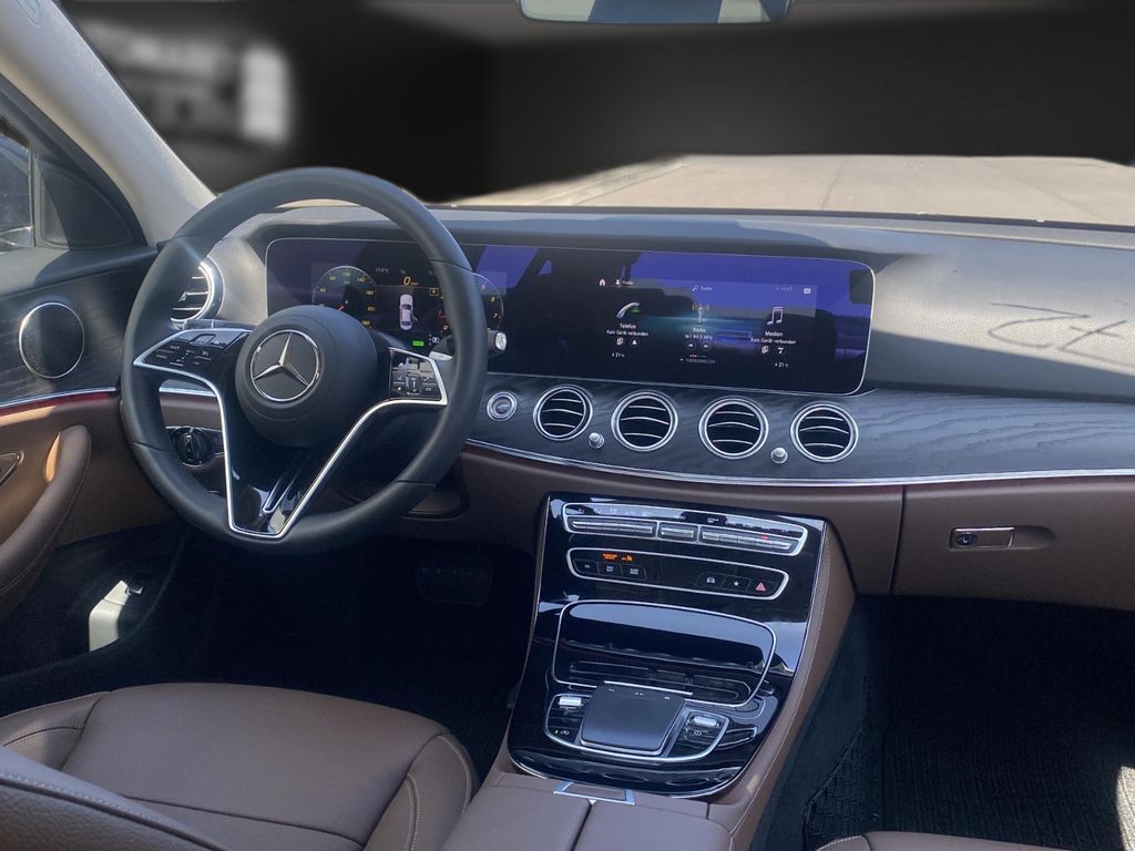 Mercedes-Benz E 200 2021