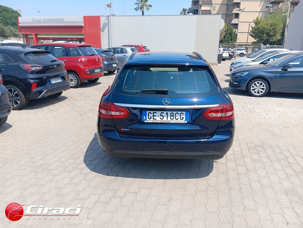 Mercedes-Benz C 180 2021