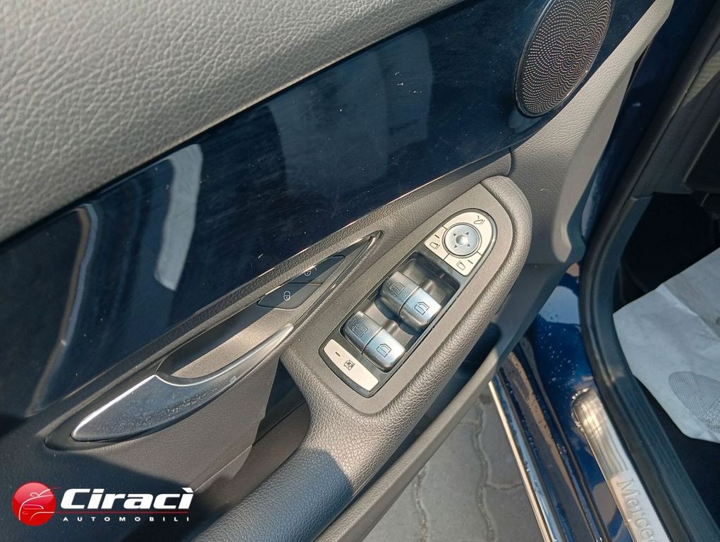 Mercedes-Benz C 180 2021