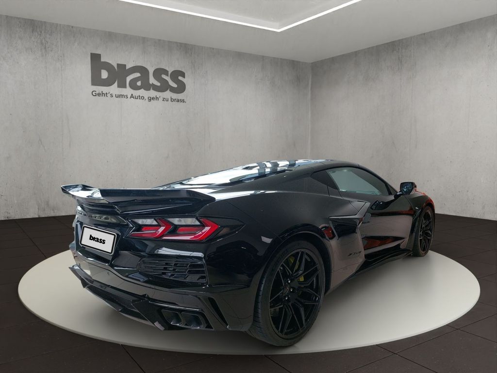 Corvette C8 2025