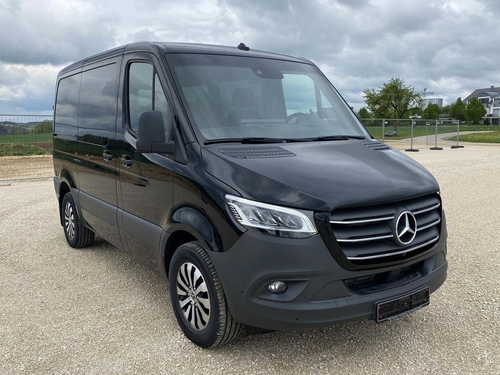 Mercedes-Benz Sprinter 2025