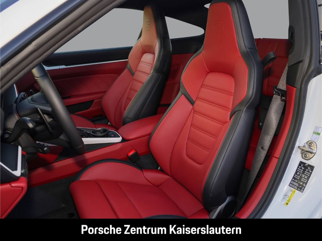 Porsche 992 2025