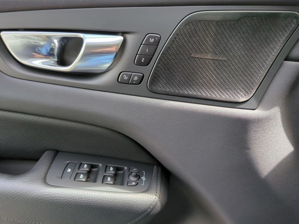 Volvo XC60 2021