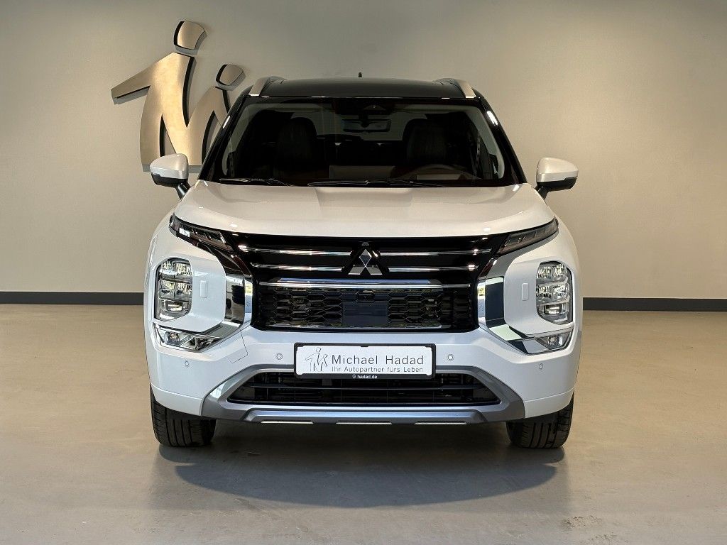 Mitsubishi Outlander 2025