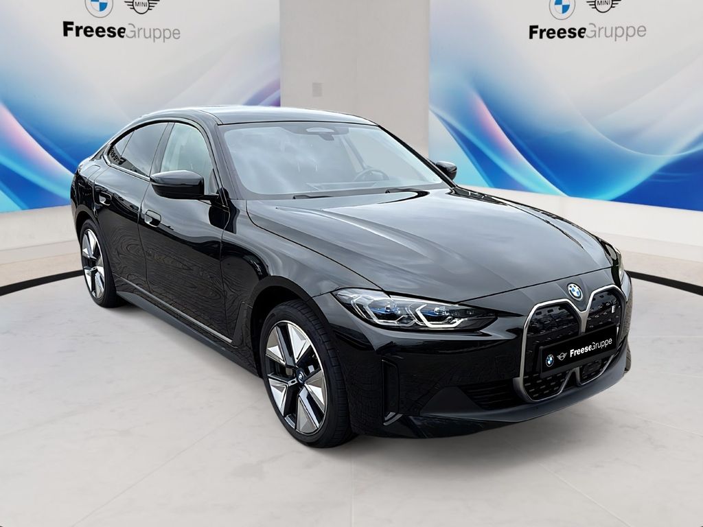BMW i4 2023