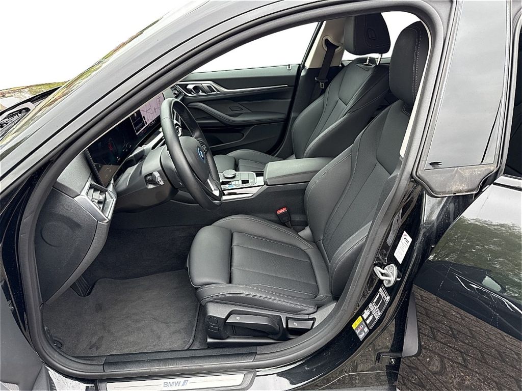 BMW i4 2023