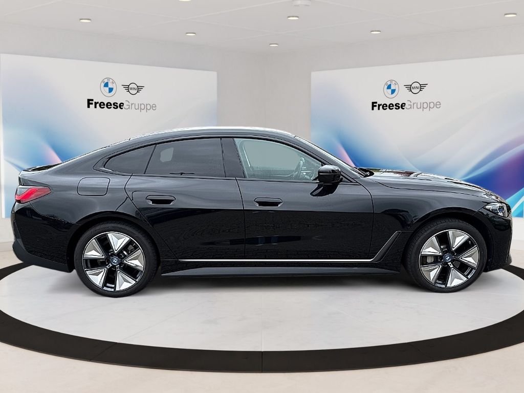 BMW i4 2023