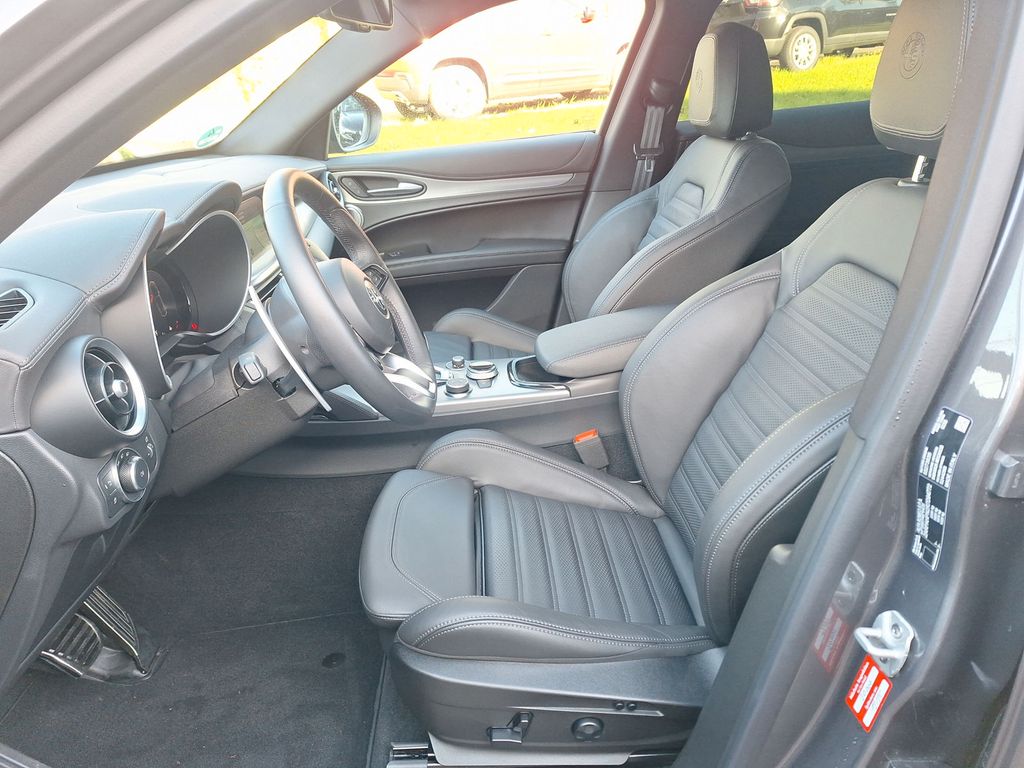 Alfa Romeo Stelvio 2024