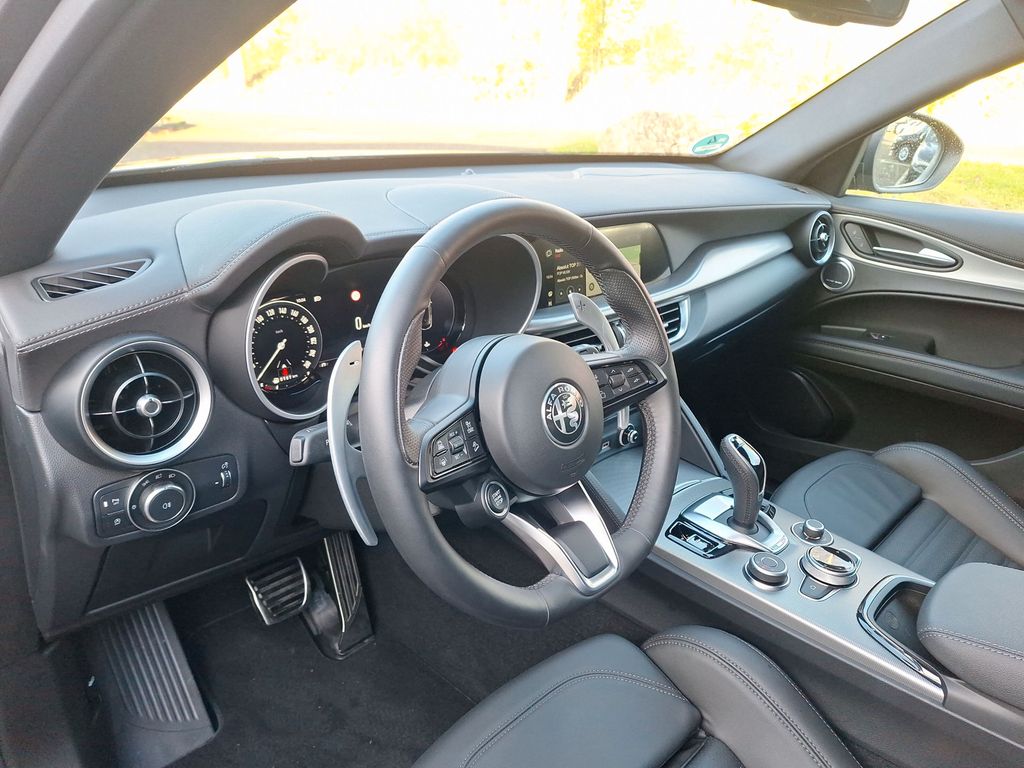 Alfa Romeo Stelvio 2024