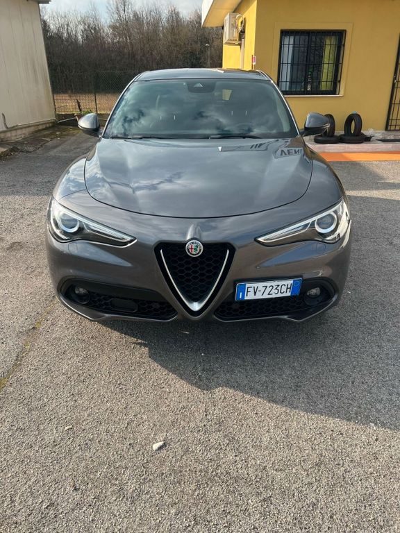 Alfa Romeo Stelvio 2019