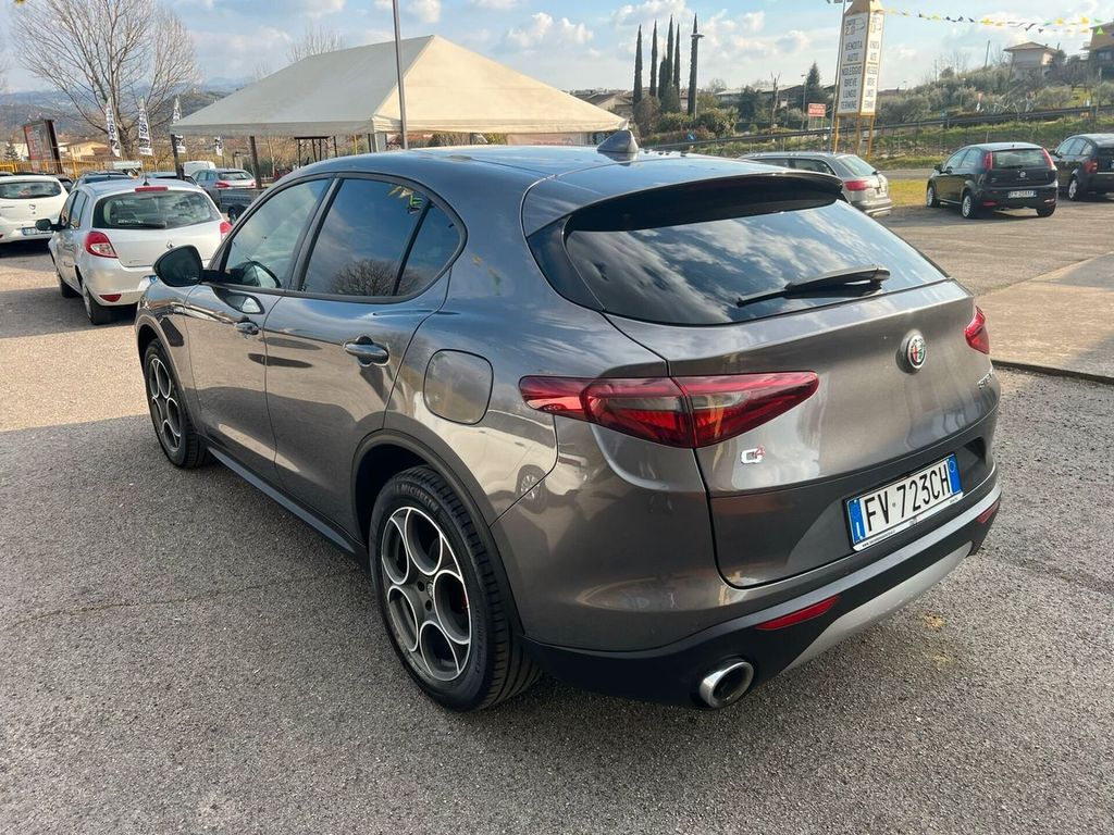 Alfa Romeo Stelvio 2019