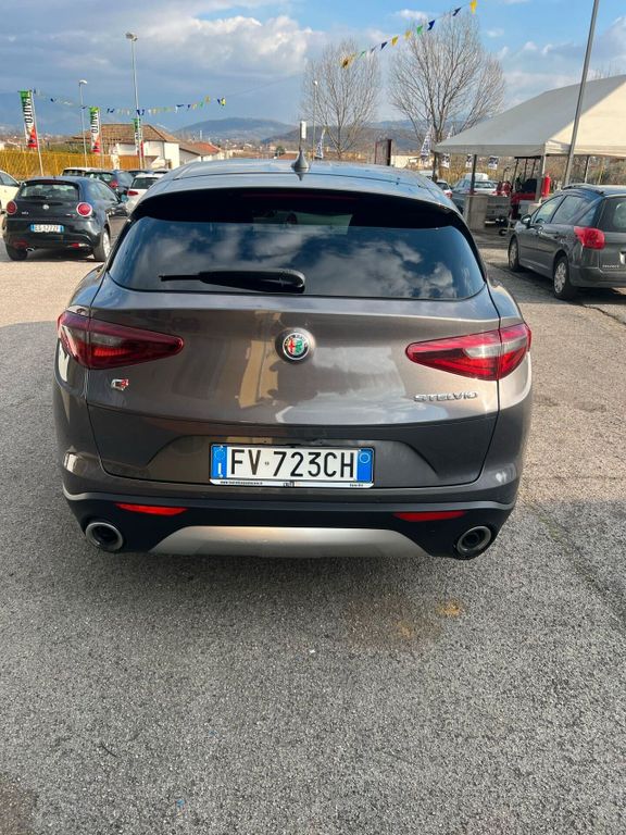 Alfa Romeo Stelvio 2019