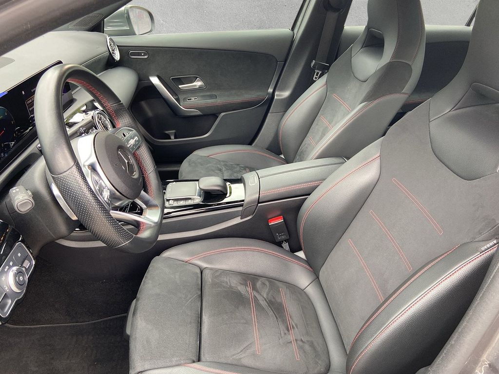 Mercedes-Benz A 200 2022