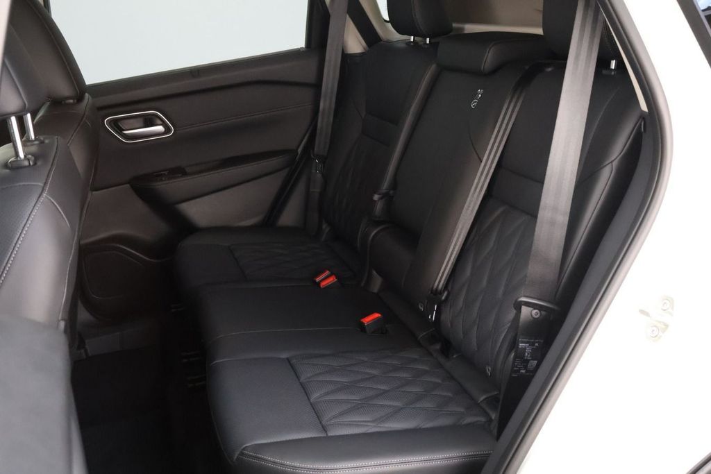 Nissan X-Trail 2025