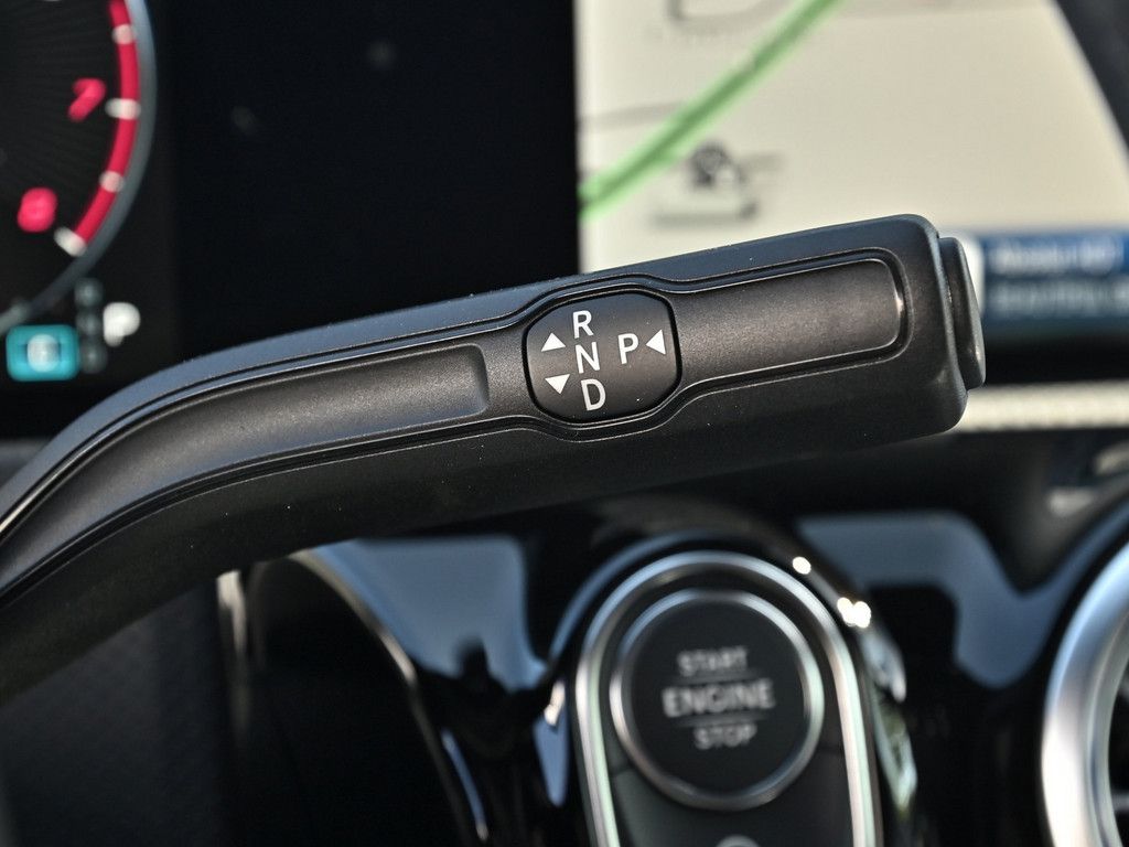 Mercedes-Benz A 200 2025