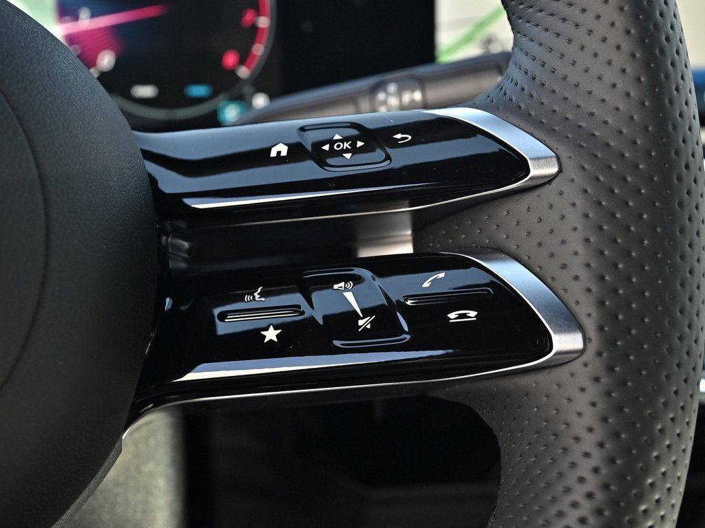 Mercedes-Benz A 200 2025