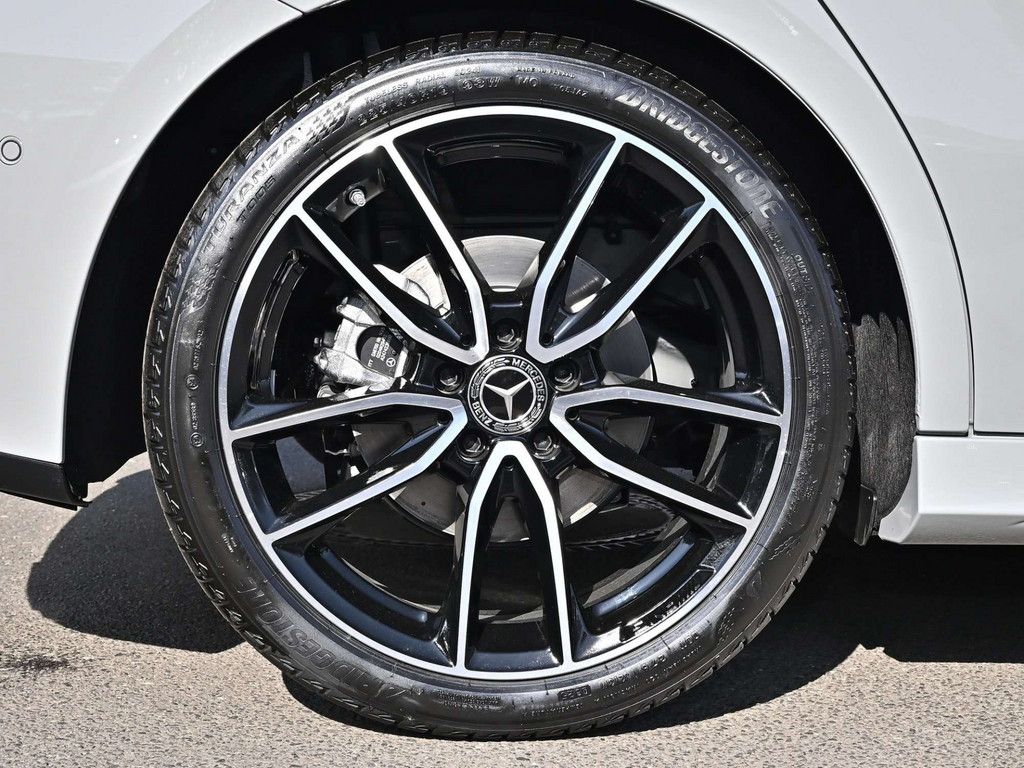 Mercedes-Benz A 200 2025