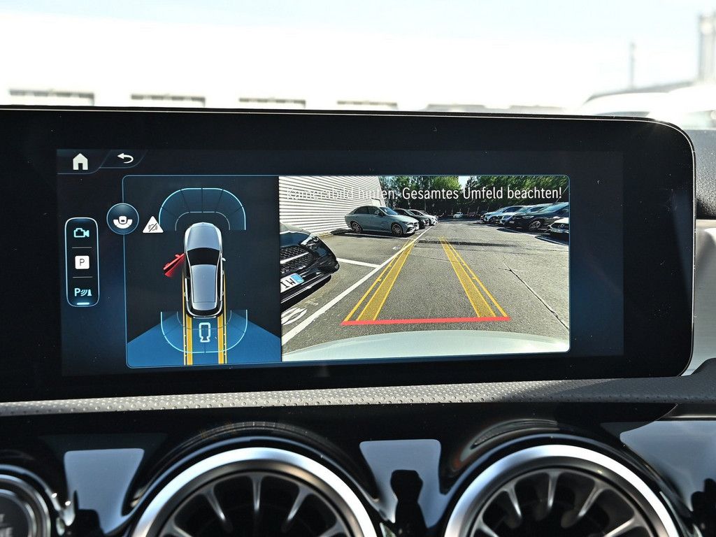 Mercedes-Benz A 200 2025