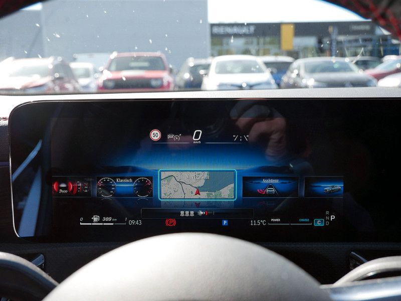 Mercedes-Benz CLA 200 2025