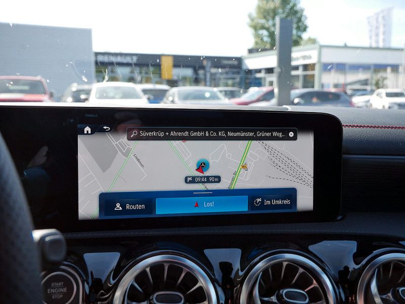 Mercedes-Benz CLA 200 2025