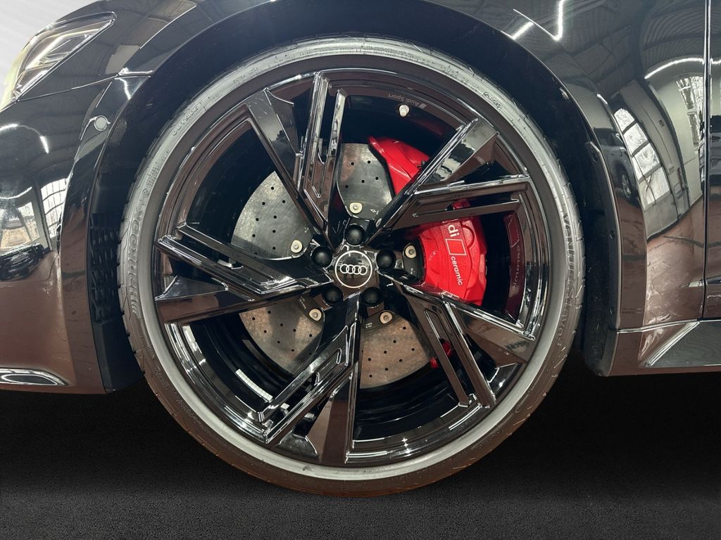 Audi RS6 2024