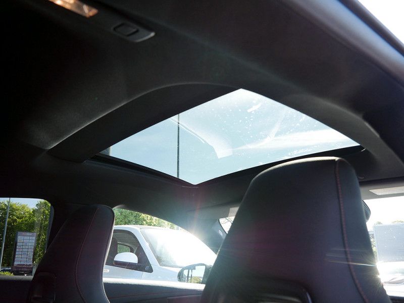 Mercedes-Benz CLA 200 2025