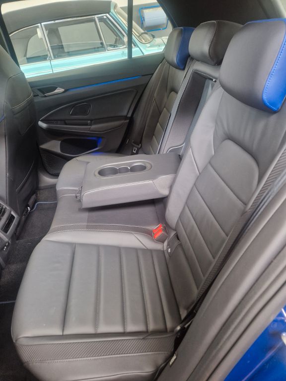 Volkswagen Golf 2021