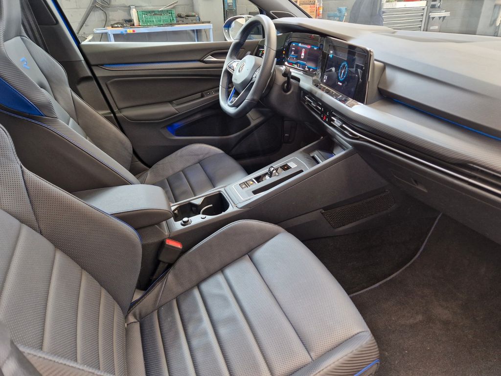 Volkswagen Golf 2021