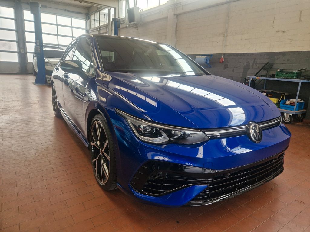 Volkswagen Golf 2021