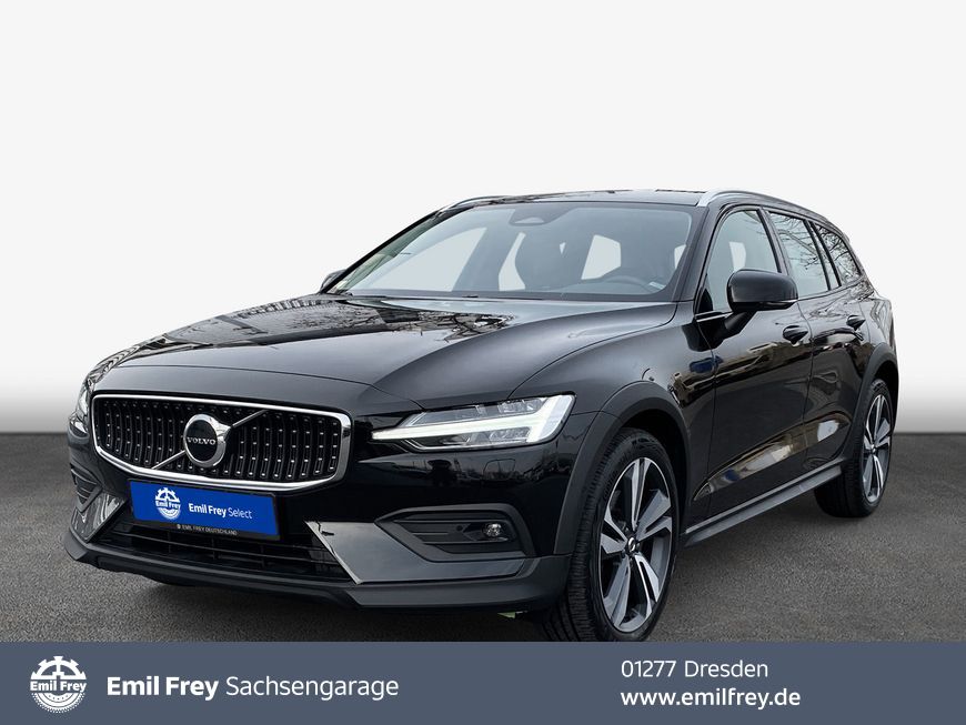 Volvo V60 Cross Country 2023