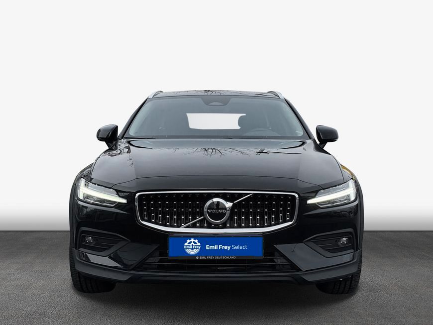 Volvo V60 Cross Country 2023