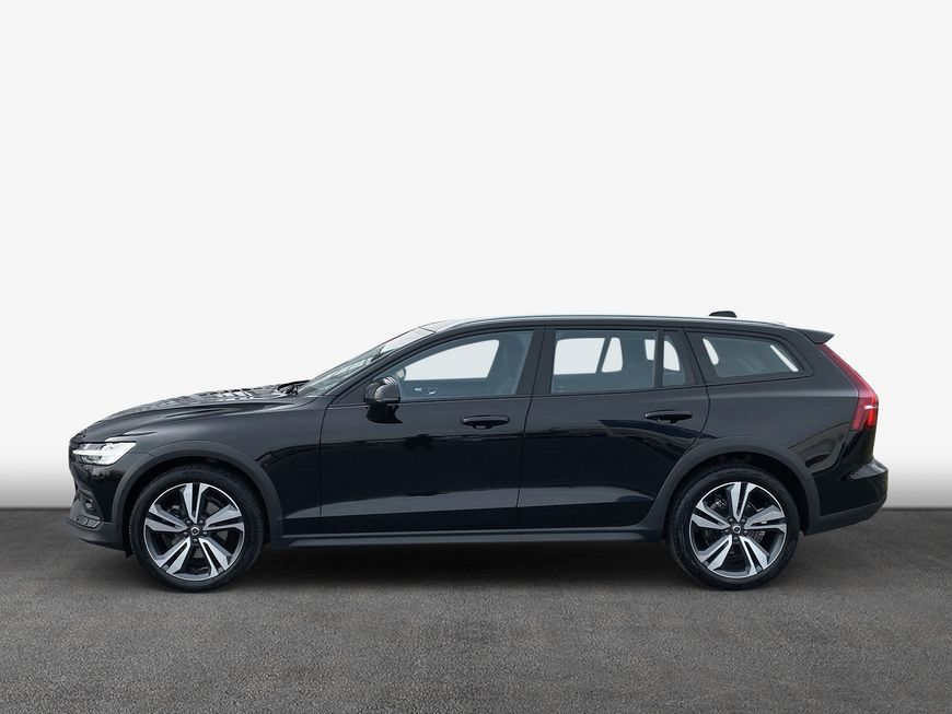 Volvo V60 Cross Country 2023