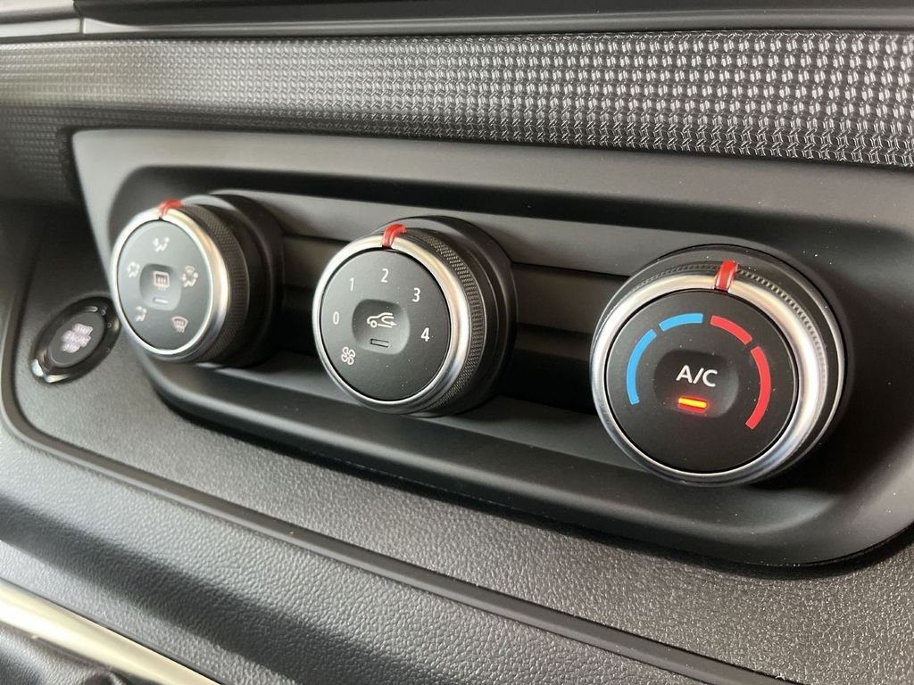 Nissan Primastar 2024