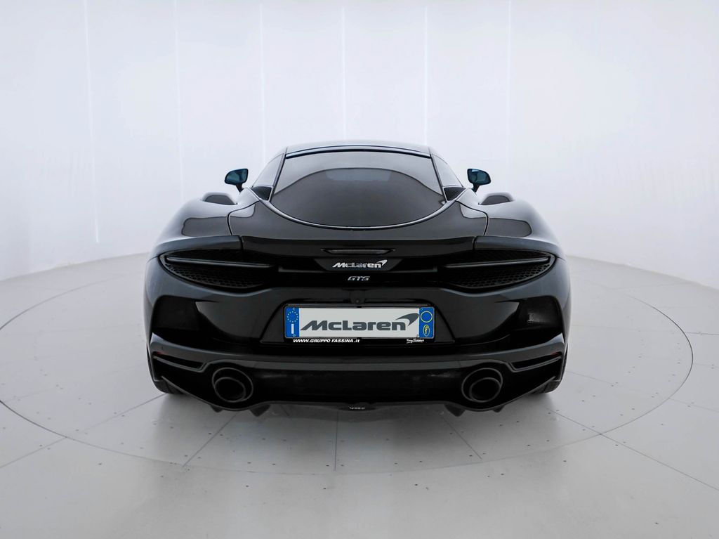 McLaren GTS 2025