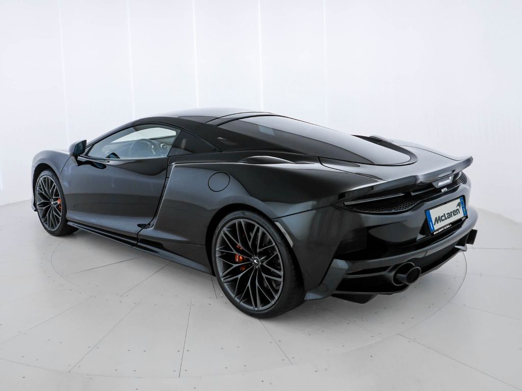 McLaren GTS 2025