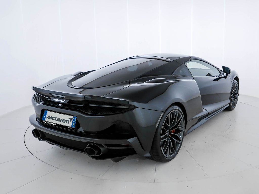McLaren GTS 2025