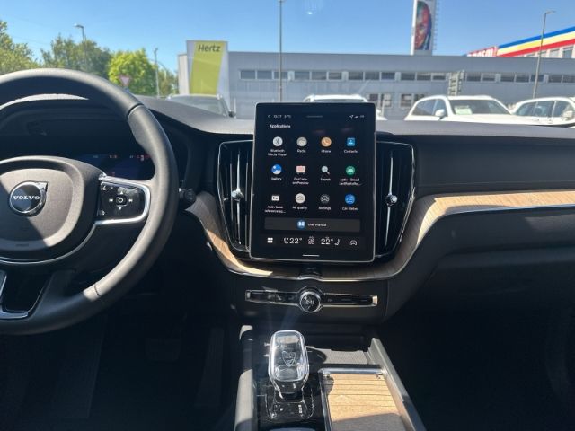 Volvo XC60 2025