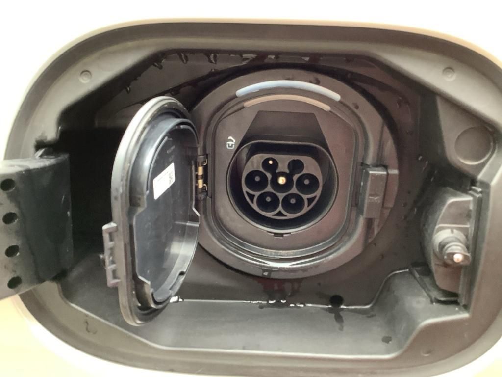 Mercedes-Benz C 300 2024