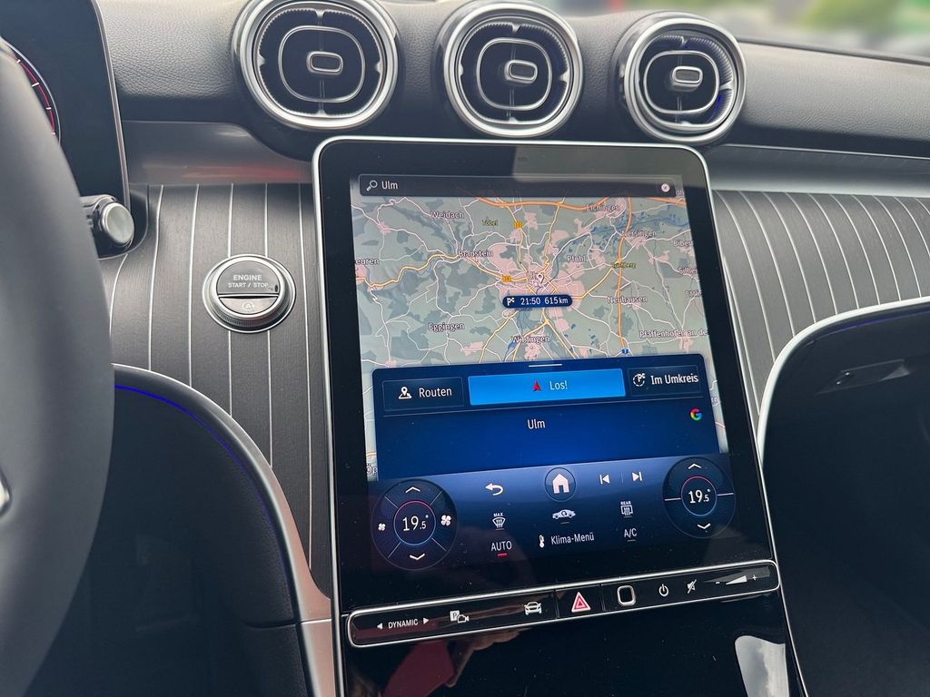 Mercedes-Benz C 200 2025